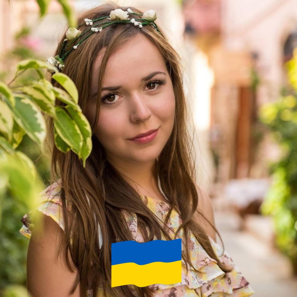 Meet your Posher, Анна